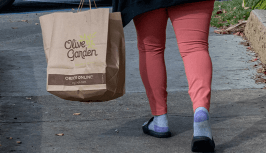 TMGM官网：Olive Garden 与 Uber 达成协议，为其提供外卖配送服务